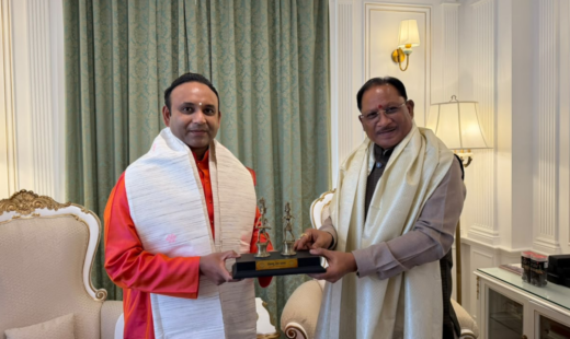 मुख्यमंत्री विष्णु देव साय बेंगलुरु के मुद्देनहल्ली में सत्य साईं ग्राम स्वर्ण जयंती समारोह में शामिल हुए