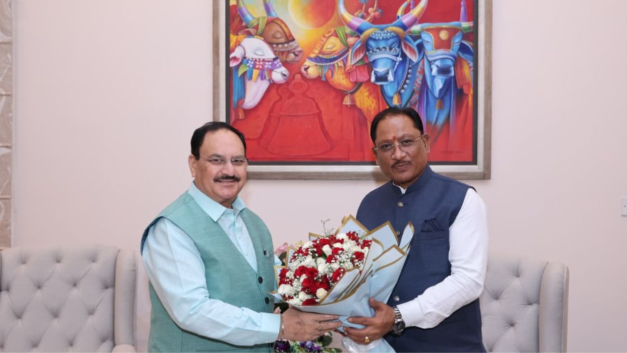 मुख्यमंत्री विष्णु देव साय ने केंद्रीय स्वास्थ्य मंत्री जेपी नड्डा से की सौजन्य भेंट, दिल्ली दौरे पर हैं सीएम