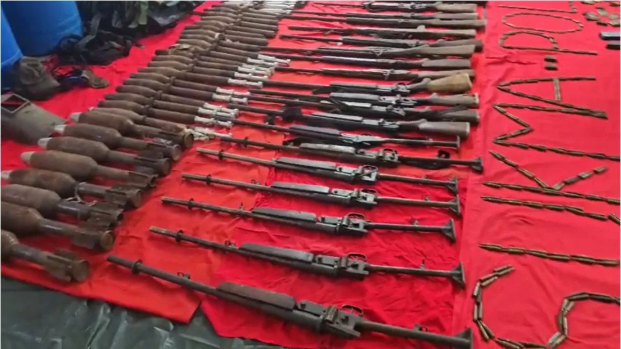 सुकमा में नक्सलियों के बड़े डंप का खुलासा, AK-47 से लेकर ग्रेनेड और लॉन्चर तक बरामद