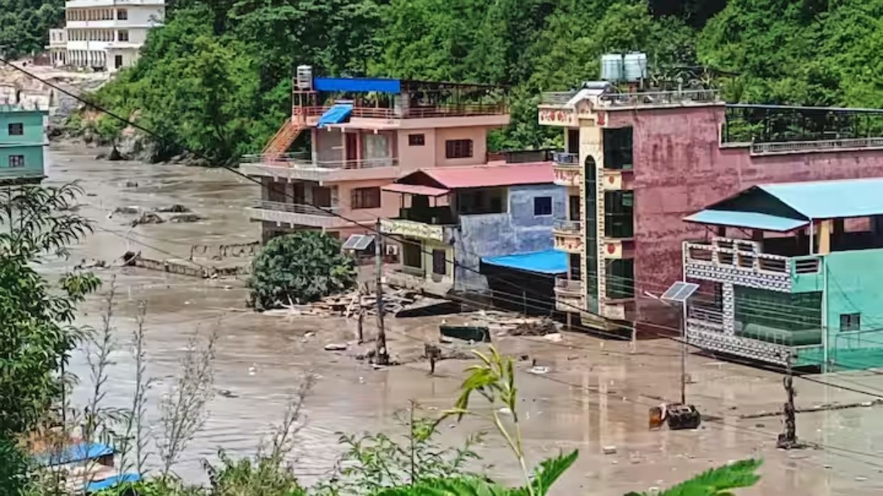 नेपाल बाढ़ में चाय ब्रेक बना जिंदगी का सहारा, छत्तीसगढ़ के 5 दोस्तों की बाल-बाल बची जान