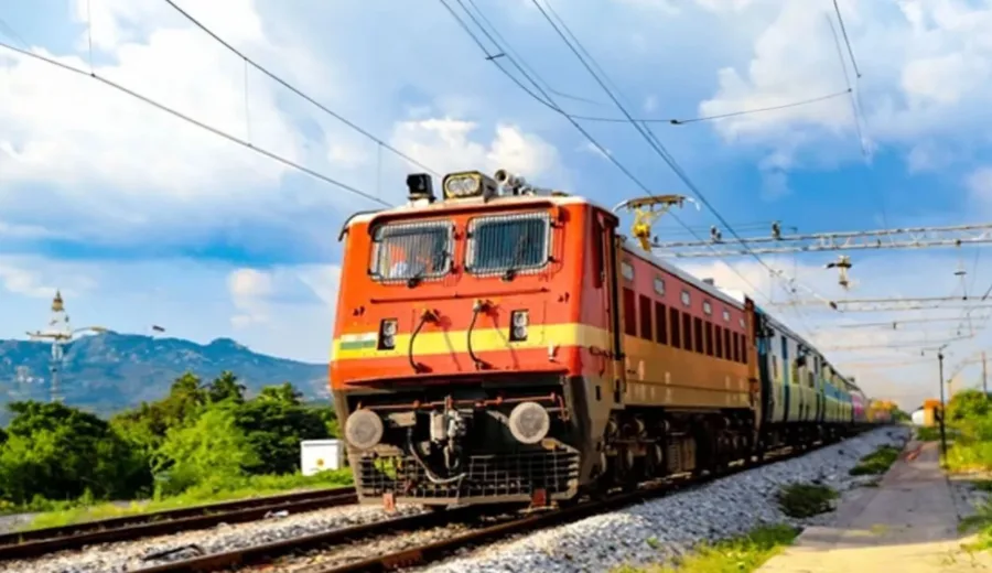 बिलासपुर-बक्सर एक्सप्रेस रद्द, कई ट्रेनें डायवर्ट… रेलवे ने बदला शेड्यूल