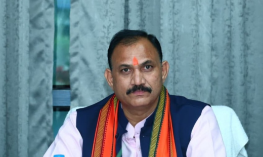 आयुष्मान योजना में गड़बड़ी पर स्वास्थ्य मंत्री सख्त, बोले- मरीजों से अवैध वसूली बर्दाश्त नहीं